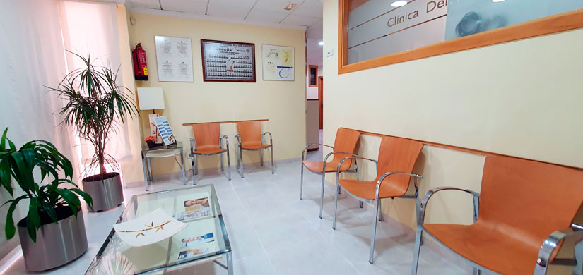 sala-de-espera-2-clinica-dental-gil-castellon